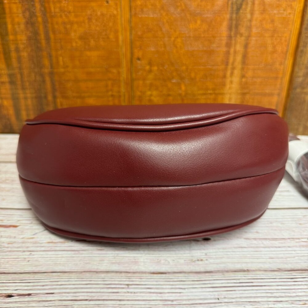 URBAN EXPRESSIONS Emily Crescent Crossbody - Burgundy - Picture 3 of 5